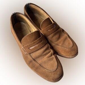 H By Hudson men’s tan suede loafers
